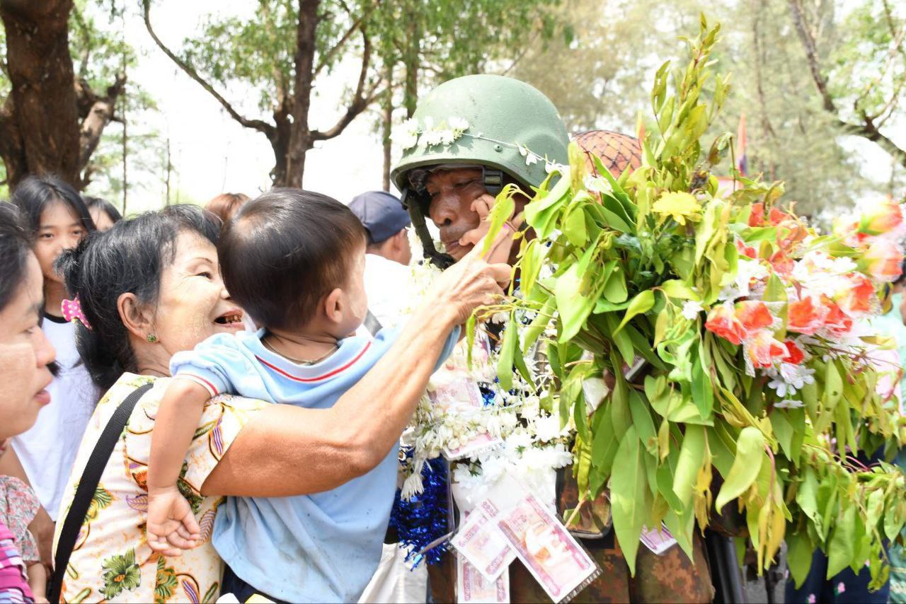 ရန်ကုန်သား ရွှေဘတို့ရဲ့ အိမ်ပြန်ခရီး