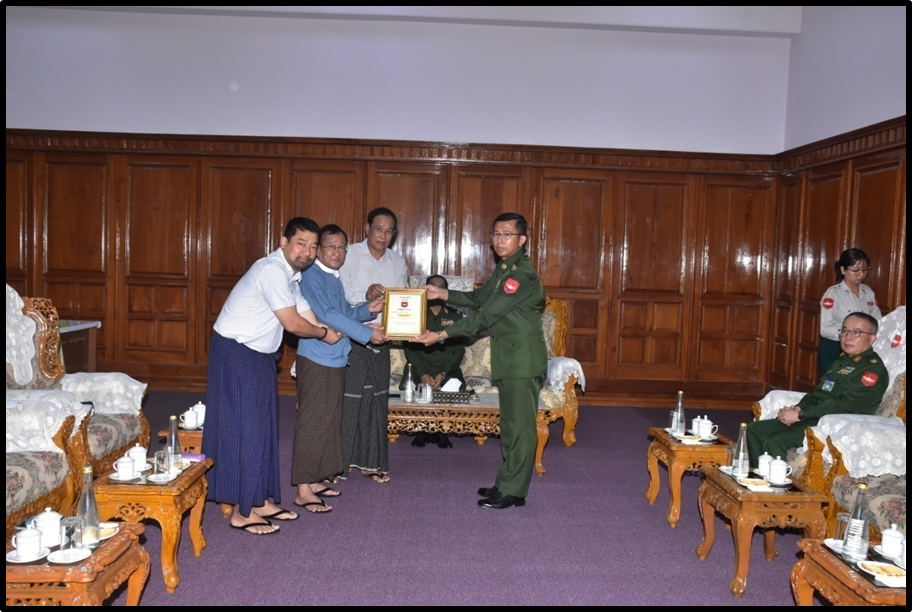 ဗိုလ်လောင်းများအတွက် အလှူရှင် ၁ ဦးမှ သင်ထောက်ကူပစ္စည်းများပေးအပ်လှူဒန်း