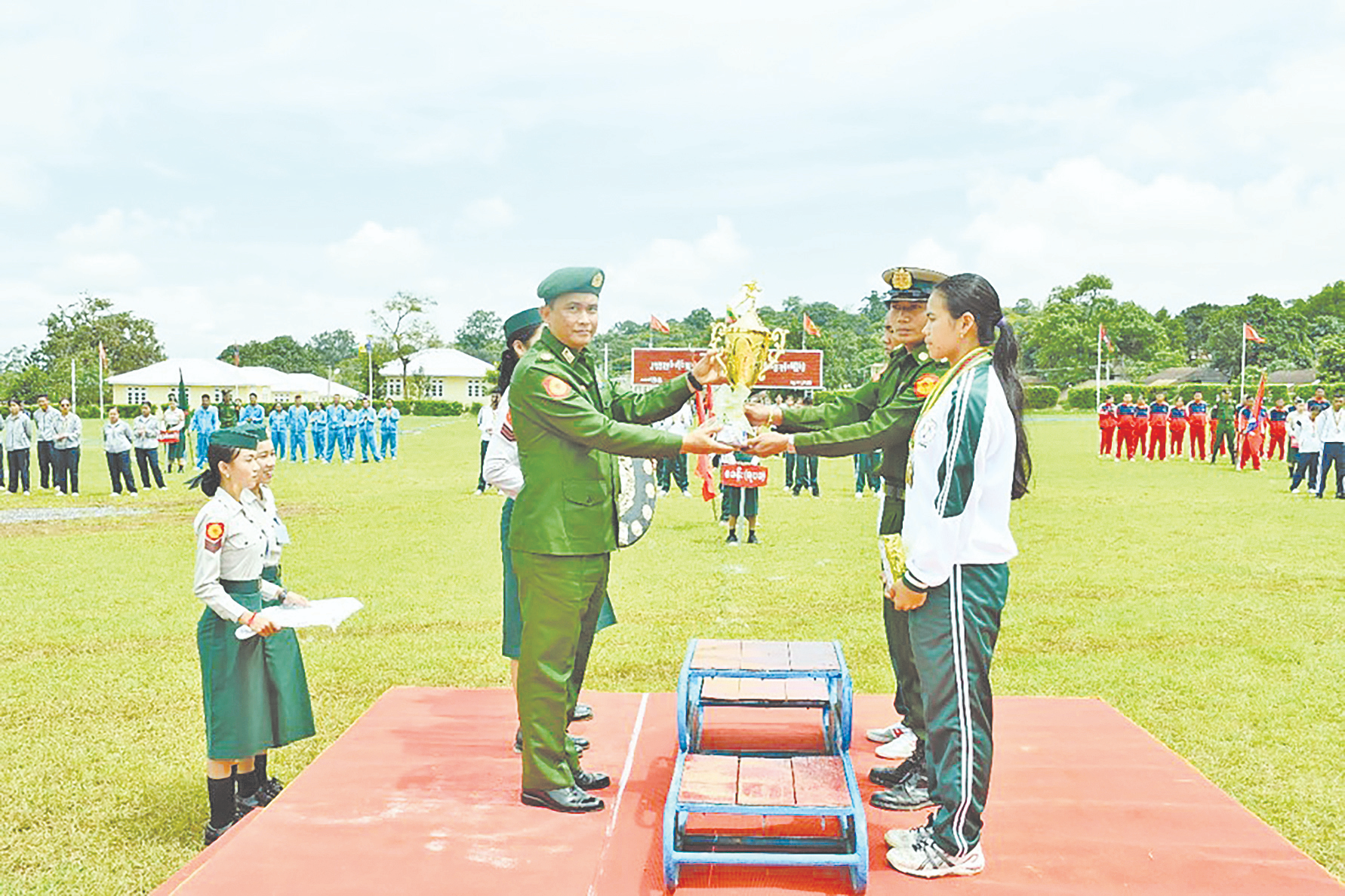 အရှေ့ပိုင်းတိုင်းစစ်ဌာနချုပ်၏တိုင်းမှူးဒိုင်း ပြေးခုန်ပစ်ပြိုင်ပွဲဆုပေး ပွဲကျင်းပ