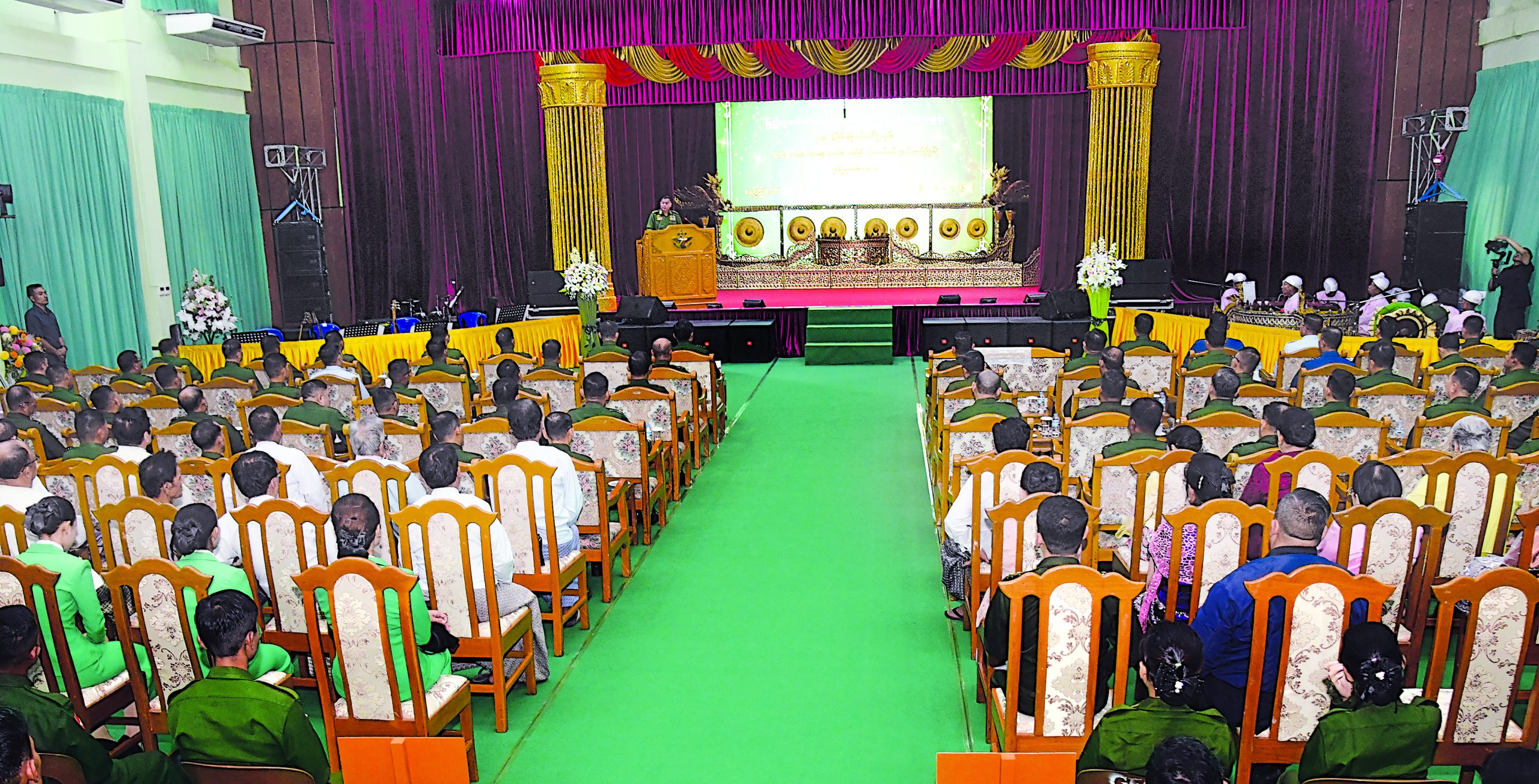 (၁၉) ကြိမ်မြောက် တပ်ဖွဲ့တွင်း အဆို၊ အက၊ အရေး၊ အတီး၊ အငြိမ့်၊ ပြဇာတ်နှင့် မျက်လှည့်ပြိုင်ပွဲဖွင့်ပွဲပြုလုပ်၊ တပ်မတော်ကာကွယ်ရေးဦးစီးချုပ် ဗိုလ်ချုပ်ကြီး ရဲဝင်းဦး တက်ရောက်အမှာစကားပြောကြား
