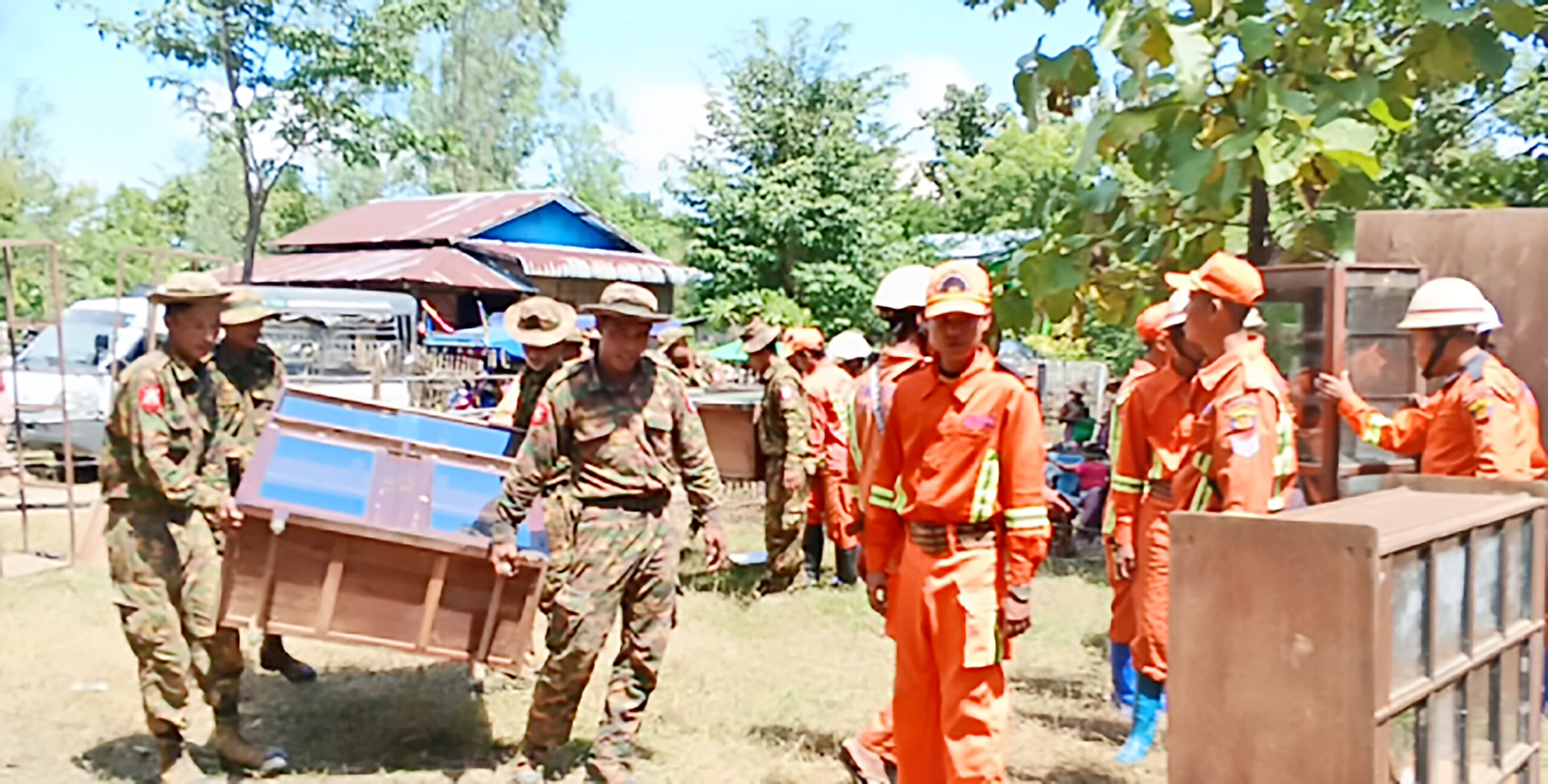 မြန်အောင်မြို့နယ်ရှိမမြရေ လှောင်တမံတမံပေါင် လျော့ကျမှုကြောင့်အရေးပေါ်ရေပိုလွှဲမှ ဆည်ရေများလျှော့ချလျက်ရှိ၊ ဒေသခံပြည်သူများအား ဘေးလွတ်ရာသို့ကူညီရွှေ့ပြောင်းပေး